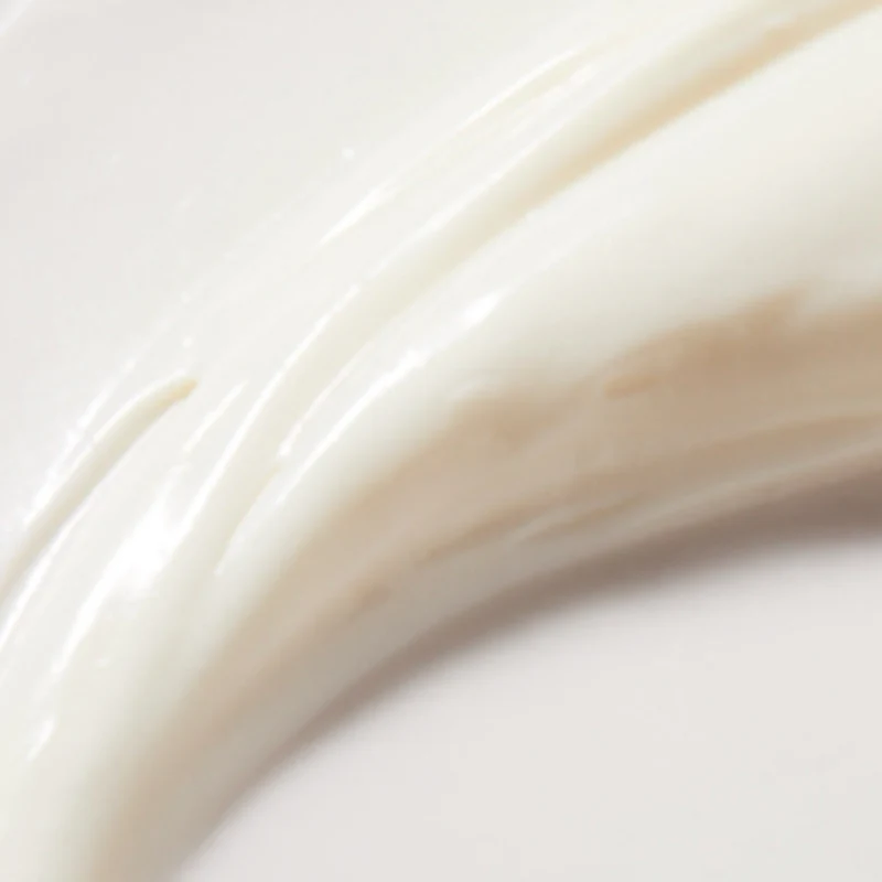 Crema de manos rica en CICA